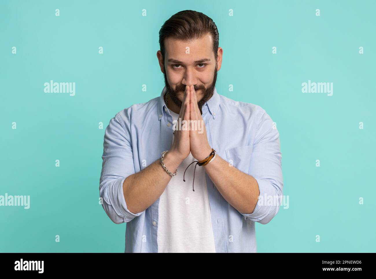Sneaky cunning lebanese bearded man with tricky face gesticulating and