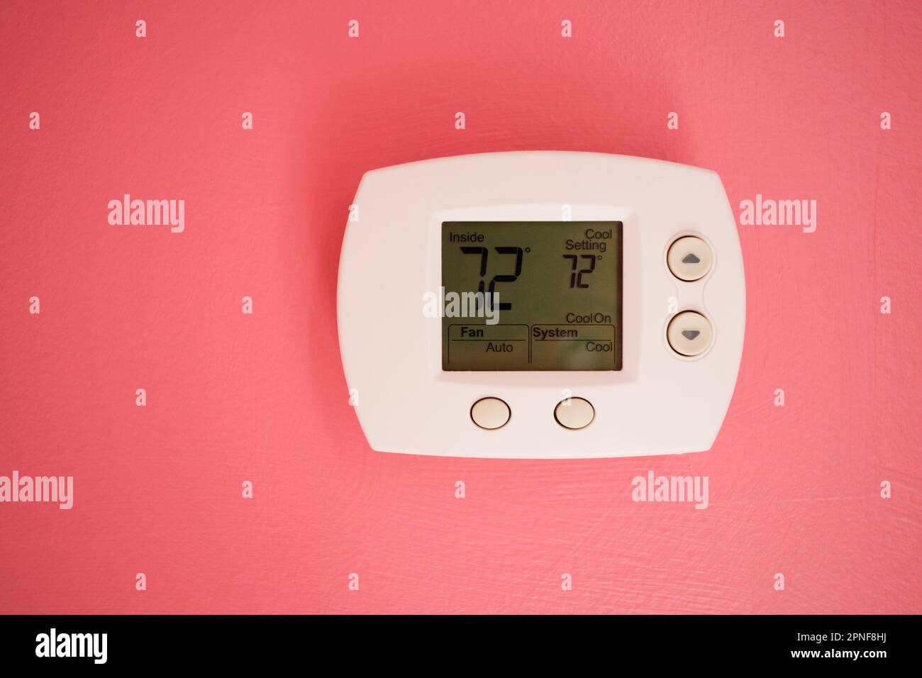 Wall thermostat at 72 degrees Fahrenheit Stock Photo Alamy