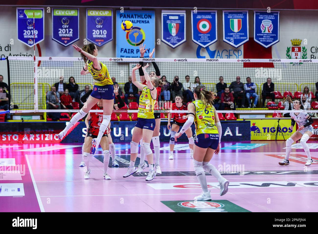 Busto Arsizio, Italy. 18th Apr, 2023. Robin De Kruijf #5 of Prosecco Doc Imoco Conegliano in action during Volley Serie A women 2022/23 Quarterfinals leg two volleyball match between UYBA Unet E-Work Busto Arsizio and Prosecco Doc Imoco Conegliano at E-Work Arena, Busto Arsizio. FINAL SCORE Busto 0 | 3 Conegliano Credit: SOPA Images Limited/Alamy Live News Stock Photo