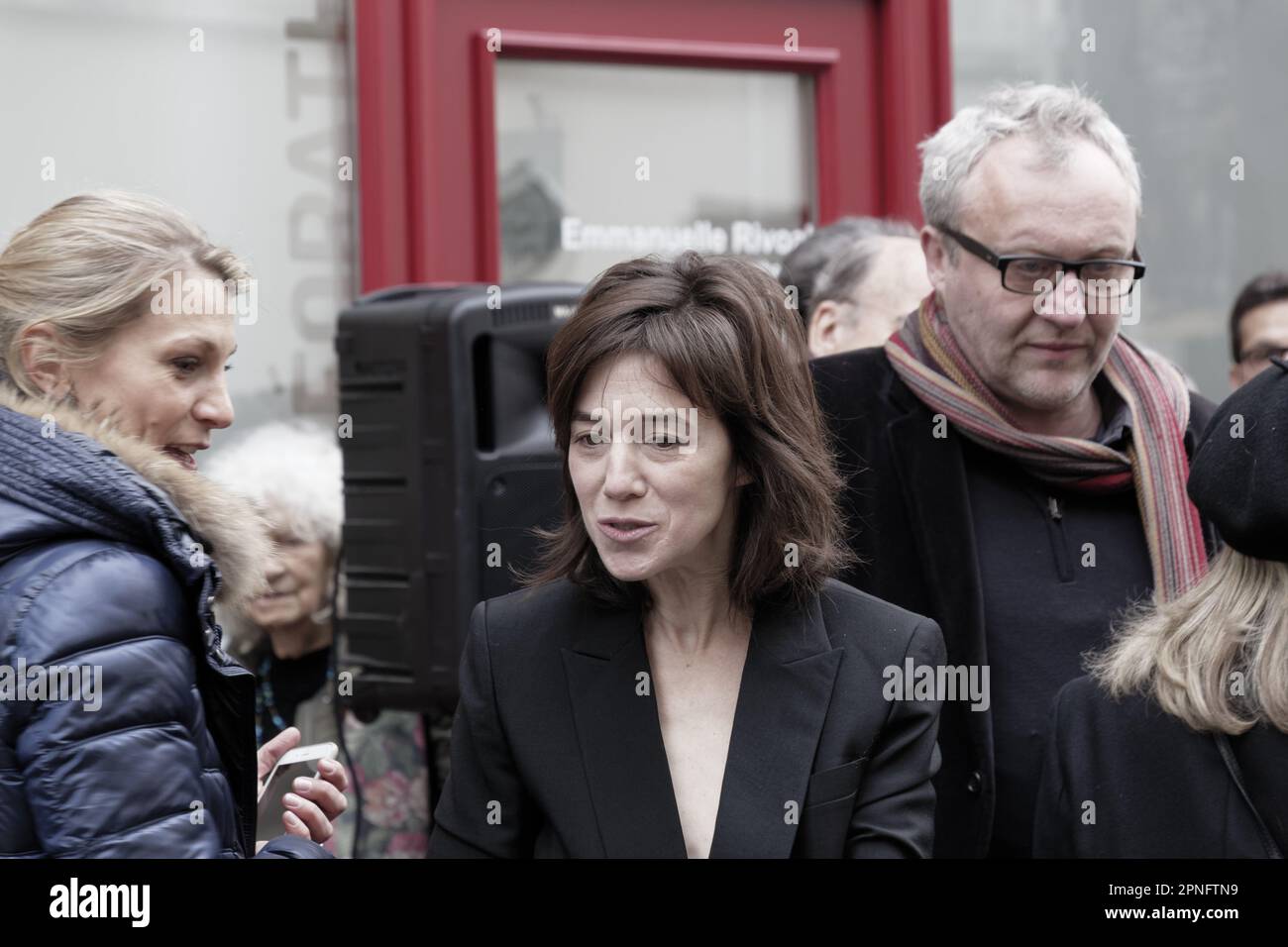 Paris,France.10 th March, 2016.Inauguration ceremony of the commemorative plaque in honor of Serge Gainsbourg by Delphine Bürkli Stock Photo