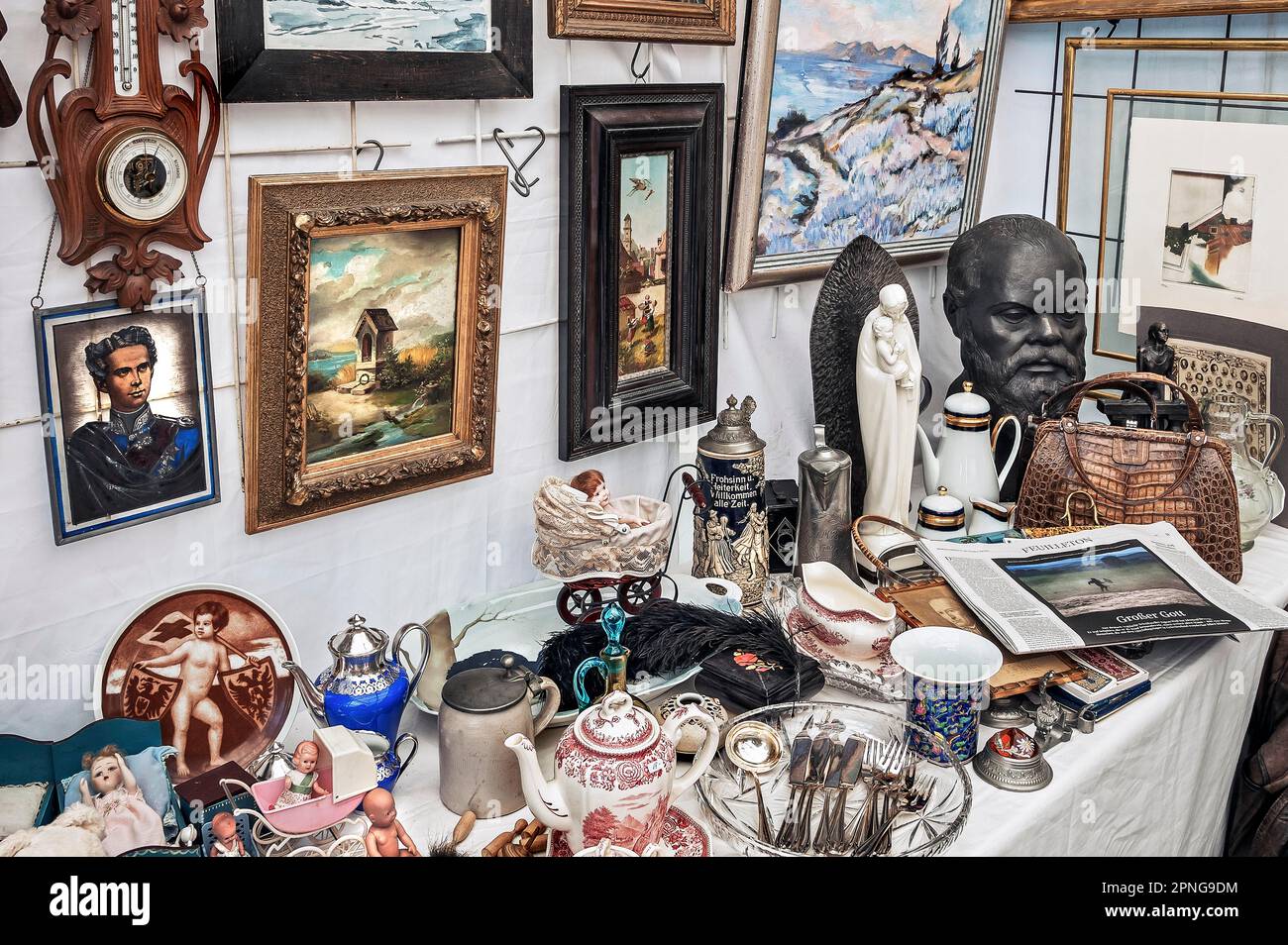 Pictures and bric-a-brac, Auer Dult, Munich, Bavaria, Germany Stock Photo