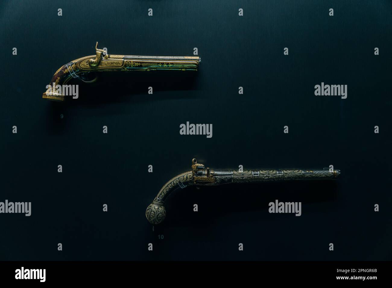 Topkapi sword hi-res stock photography and images - Alamy
