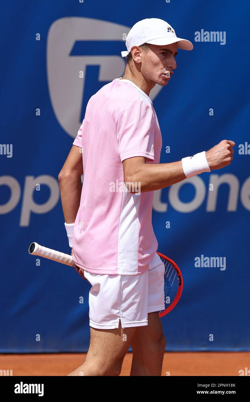 BARCELONA, SPAIN - APRIL 18:  Matteo Arnaldi from Italy during the Barcelona Open Banc Sabadell 70 Trofeo Conde de Godo day 2 game against Matteo Arnaldi and Jaume Munar at the Real Club de Tenis Barcelona on April 18, 2023 in Barcelona, Spain Stock Photo