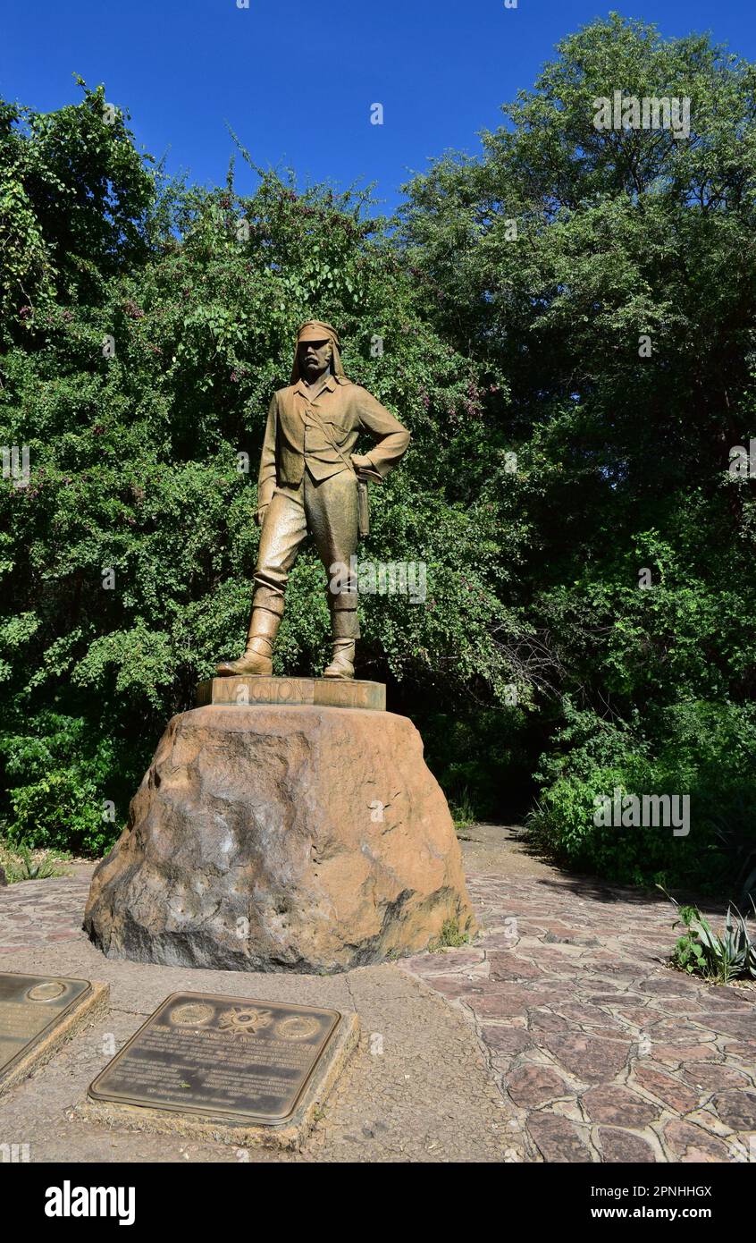 David Livingstone Statue at Victoria Falls Stock Photo Alamy
