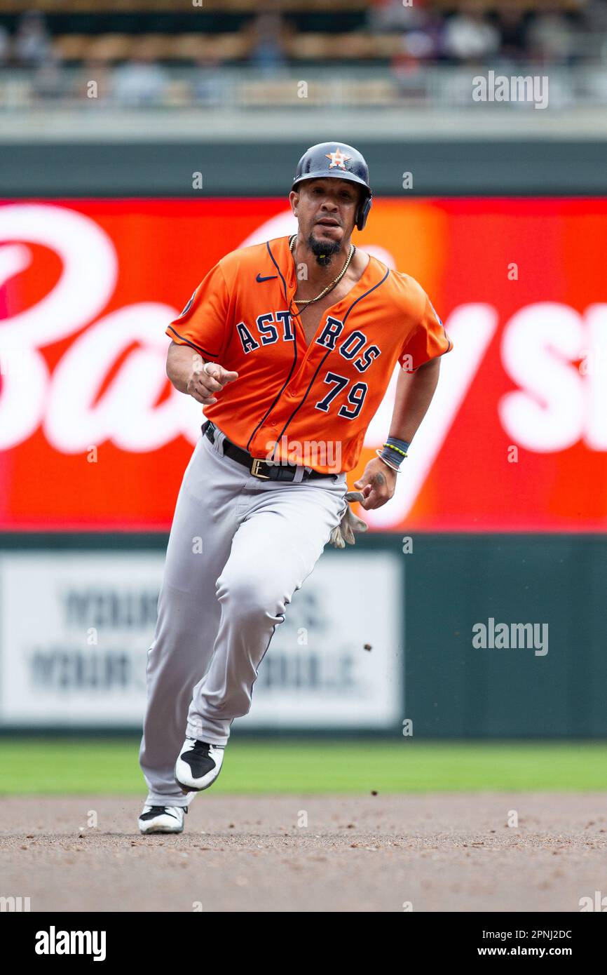 MINNEAPOLIS, MN - APRIL 09: Houston Astros first baseman Jose