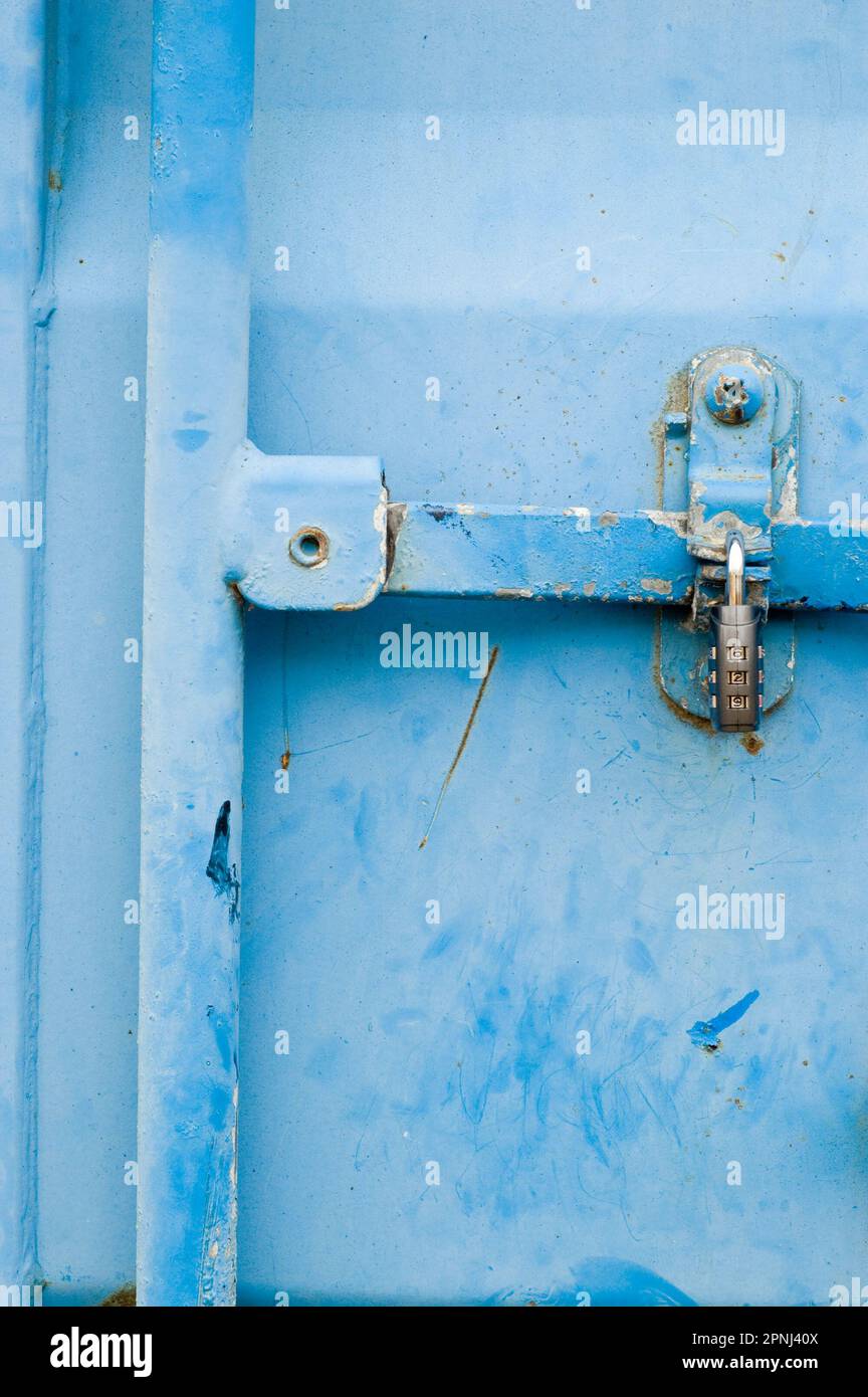 Padlock on shipping container Stock Photo Alamy