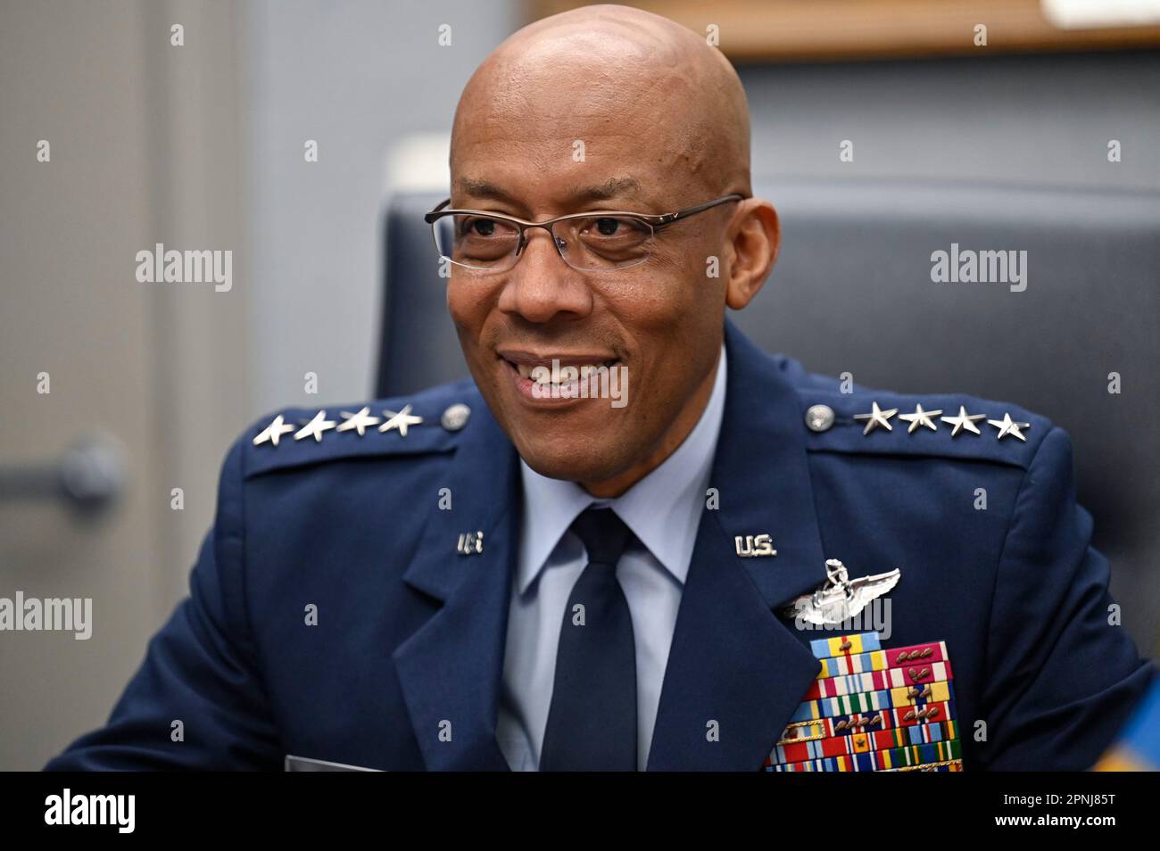 Washington, United States Of America. 17th Apr, 2023. Washington, United States of America. 17 April, 2023. U.S. Air Force Chief of Staff Gen. CQ Brown, Jr., hosts a one-on-one bilateral meeting with Swedish Air Force Chief Maj. Gen. Jonas Wikman, at the Pentagon, April 17, 2023 in Arlington, Virginia. Credit: Eric Dietrich/Department of Defense/Alamy Live News Stock Photo