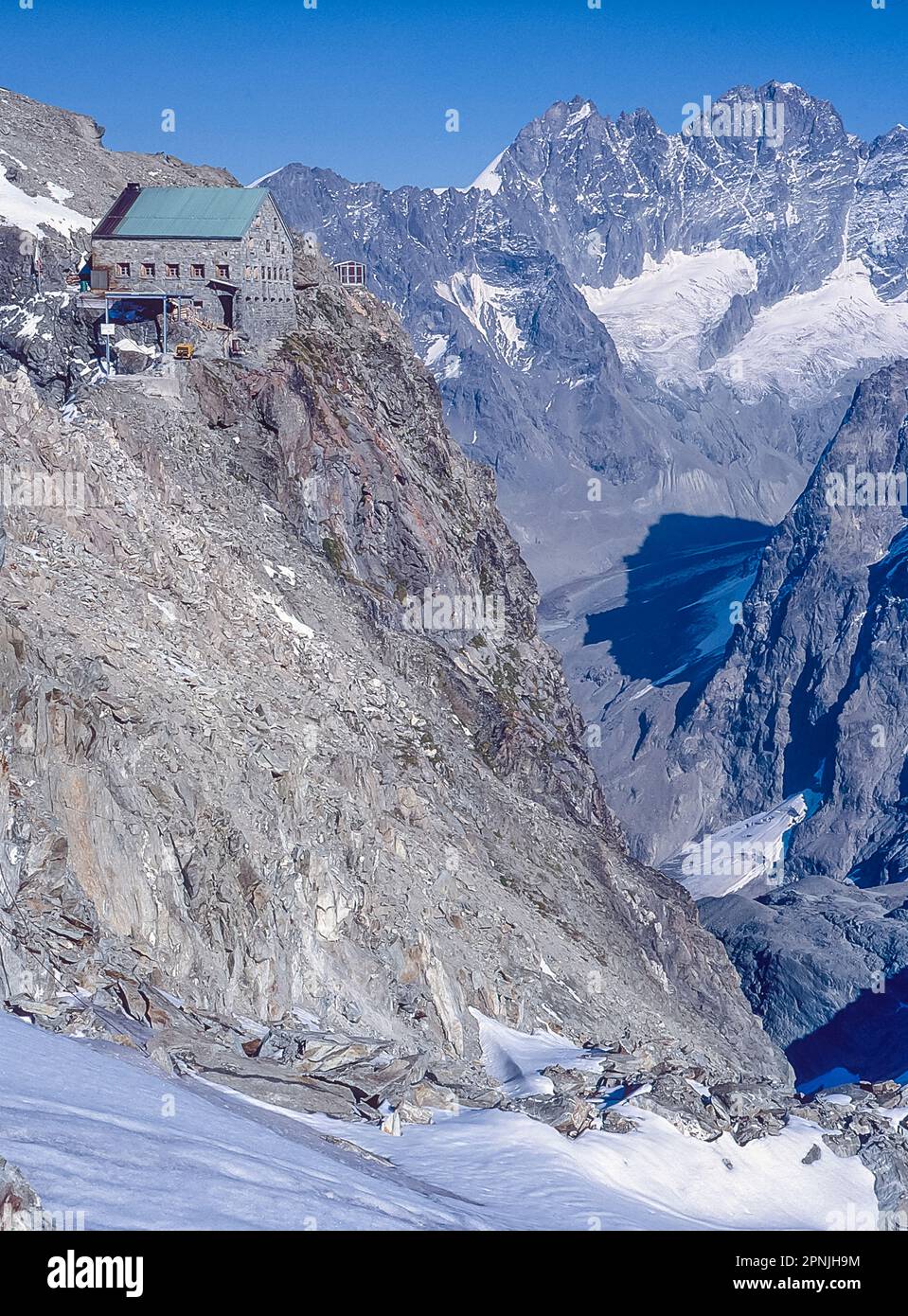 The Swiss Alpine Club hut Cabane Vignettes on the Chamonix to Zermatt Haute Route Stock Photo