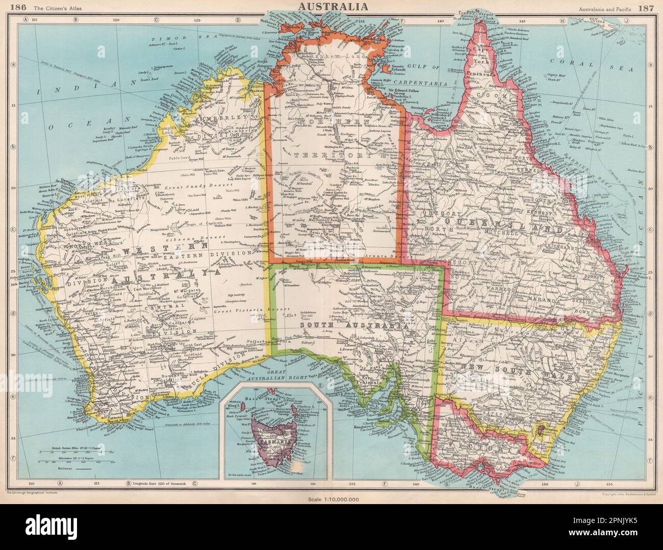 AUSTRALIA. Showing states and railways. BARTHOLOMEW 1952 old vintage map chart Stock Photo