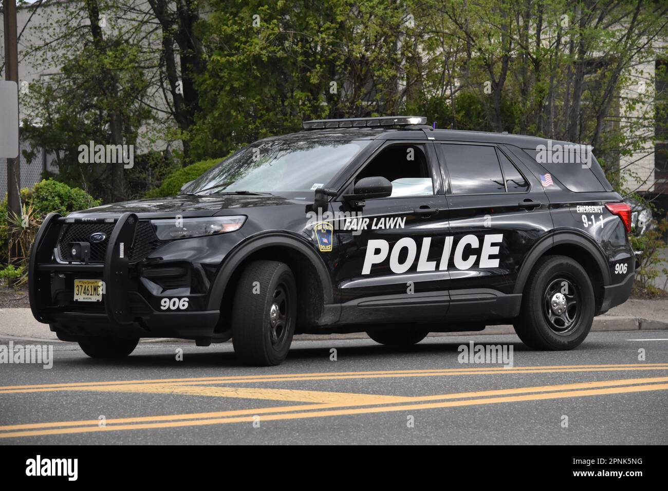 Fair Lawn, United States. 19th Apr, 2023. Police officers on scene of