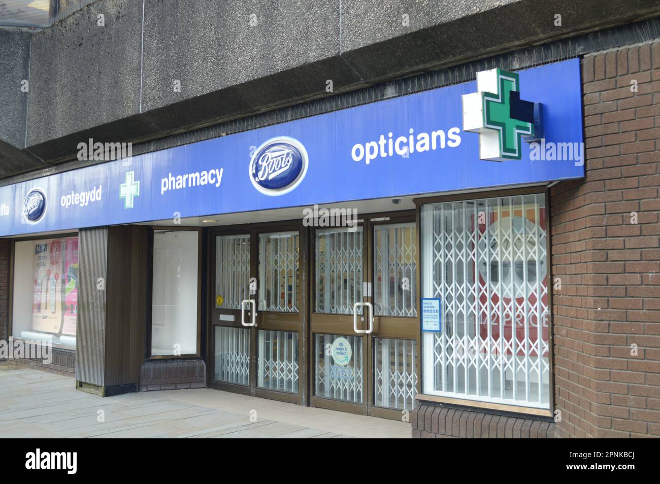 Boots shopfront hi-res stock photography and images - Alamy