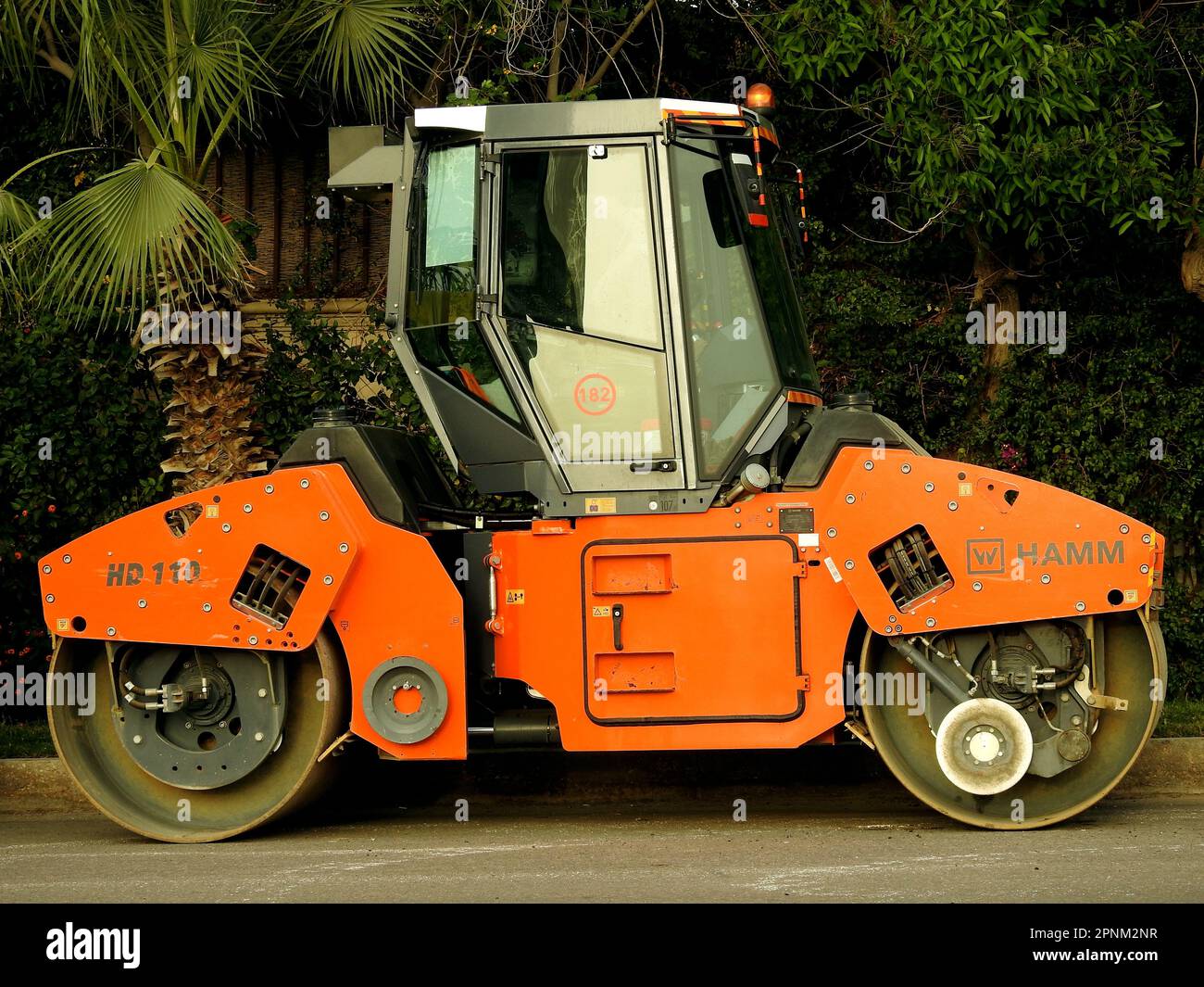 Multi piece wheels hi-res stock photography and images - Alamy