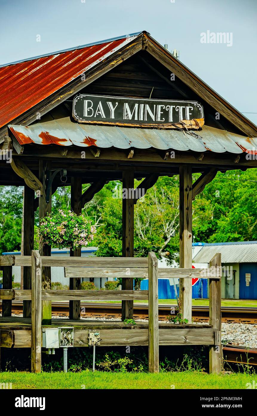 Rusted railroad tracks hires stock photography and images Alamy