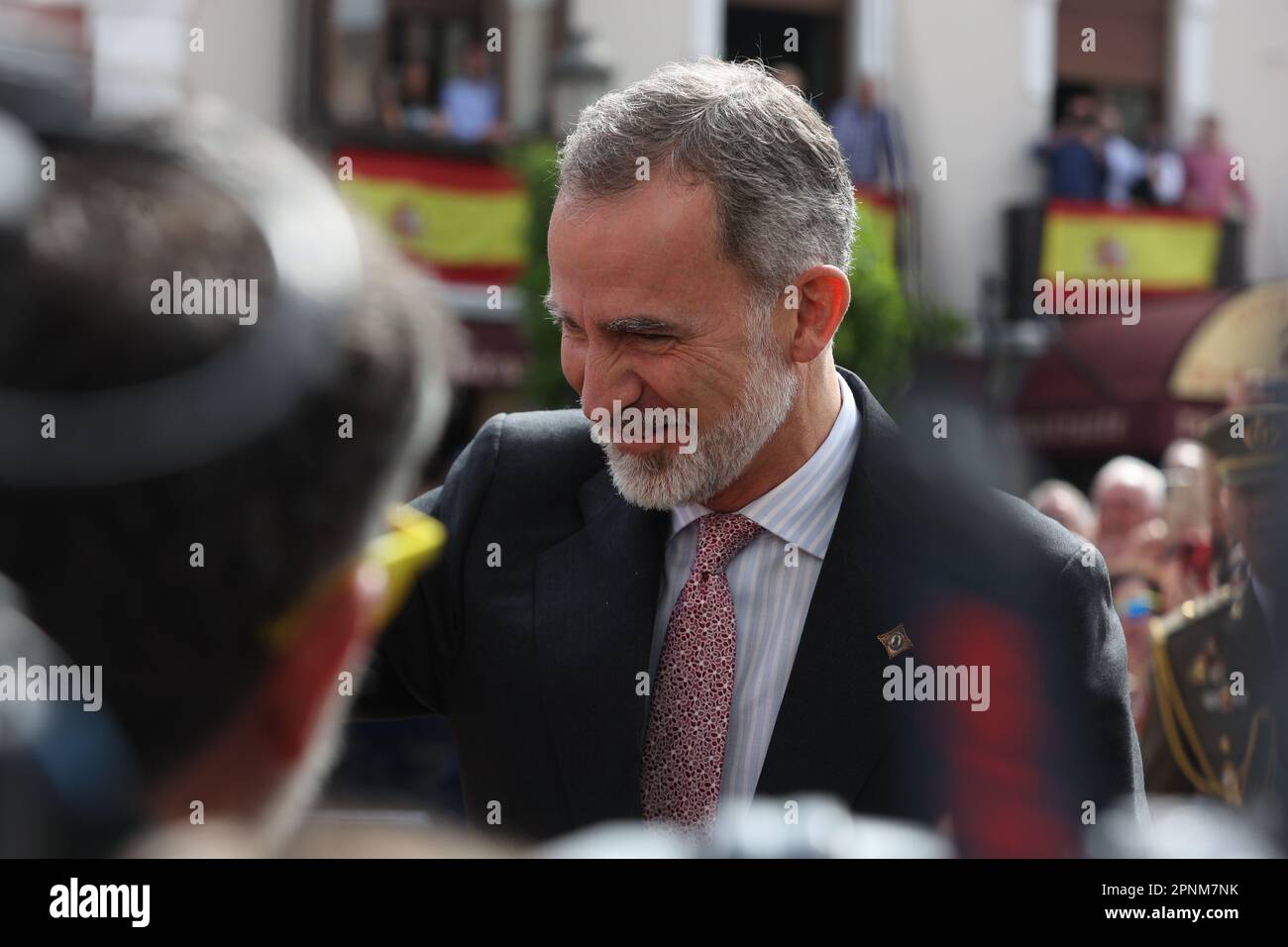 April 19, 2023: April 19, 2023 (Ronda, Malaga) Felipe VI is received by dozens of people upon his arrival at the bullring to participate in the commemoration of the 450th anniversary of the Real Maestranza de CaballerÃ-a de Ronda. It was attended by some 2,500 schoolchildren from the SerranÃ-a de Ronda. (Credit Image: © Lorenzo Carnero/ZUMA Press Wire) EDITORIAL USAGE ONLY! Not for Commercial USAGE! Stock Photo