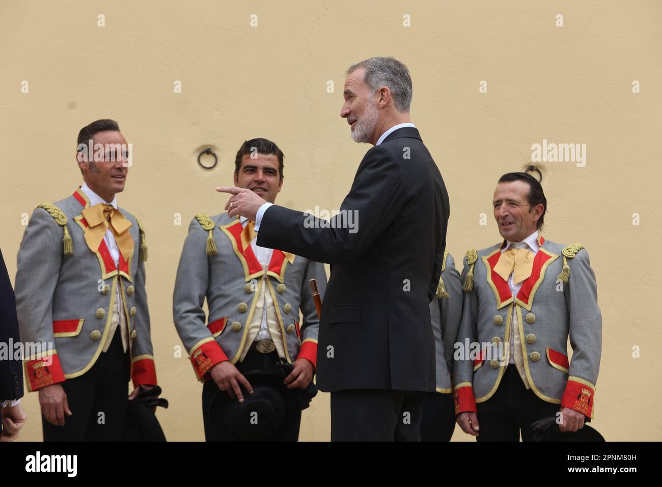 April 19, 2023: April 19, 2023 (Ronda, Malaga) Felipe VI is received by dozens of people upon his arrival at the bullring to participate in the commemoration of the 450th anniversary of the Real Maestranza de CaballerÃ-a de Ronda. It was attended by some 2,500 schoolchildren from the SerranÃ-a de Ronda. (Credit Image: © Lorenzo Carnero/ZUMA Press Wire) EDITORIAL USAGE ONLY! Not for Commercial USAGE! Stock Photo