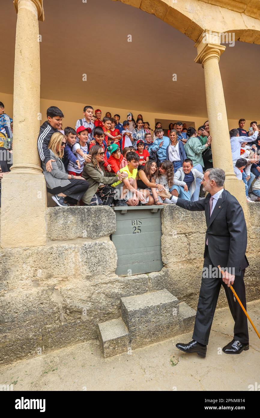 April 19, 2023: April 19, 2023 (Ronda, Malaga) Felipe VI is received by dozens of people upon his arrival at the bullring to participate in the commemoration of the 450th anniversary of the Real Maestranza de CaballerÃ-a de Ronda. It was attended by some 2,500 schoolchildren from the SerranÃ-a de Ronda. (Credit Image: © Lorenzo Carnero/ZUMA Press Wire) EDITORIAL USAGE ONLY! Not for Commercial USAGE! Stock Photo