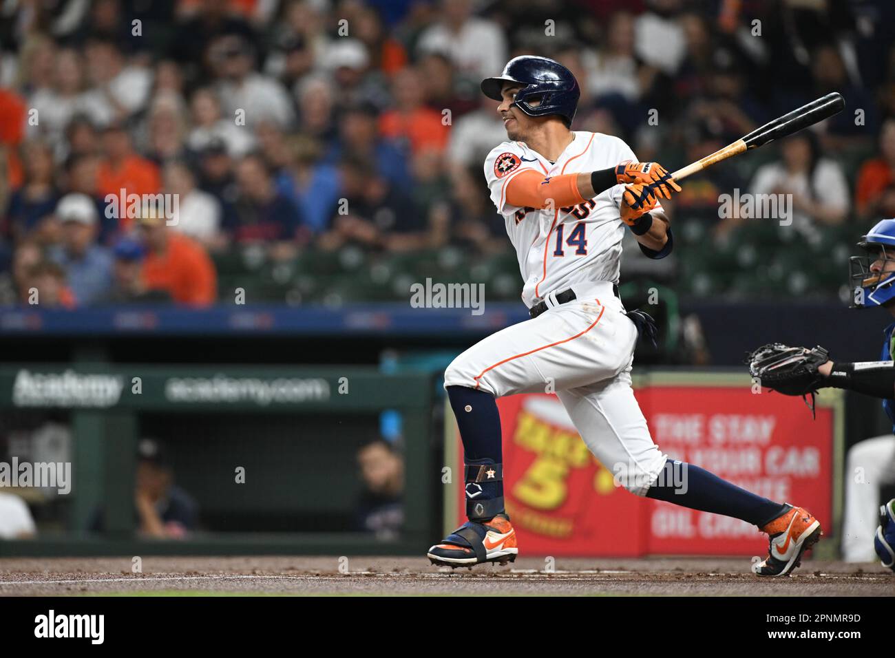 Houston Astros second baseman Mauricio Dubon (14) bats in the bottom of