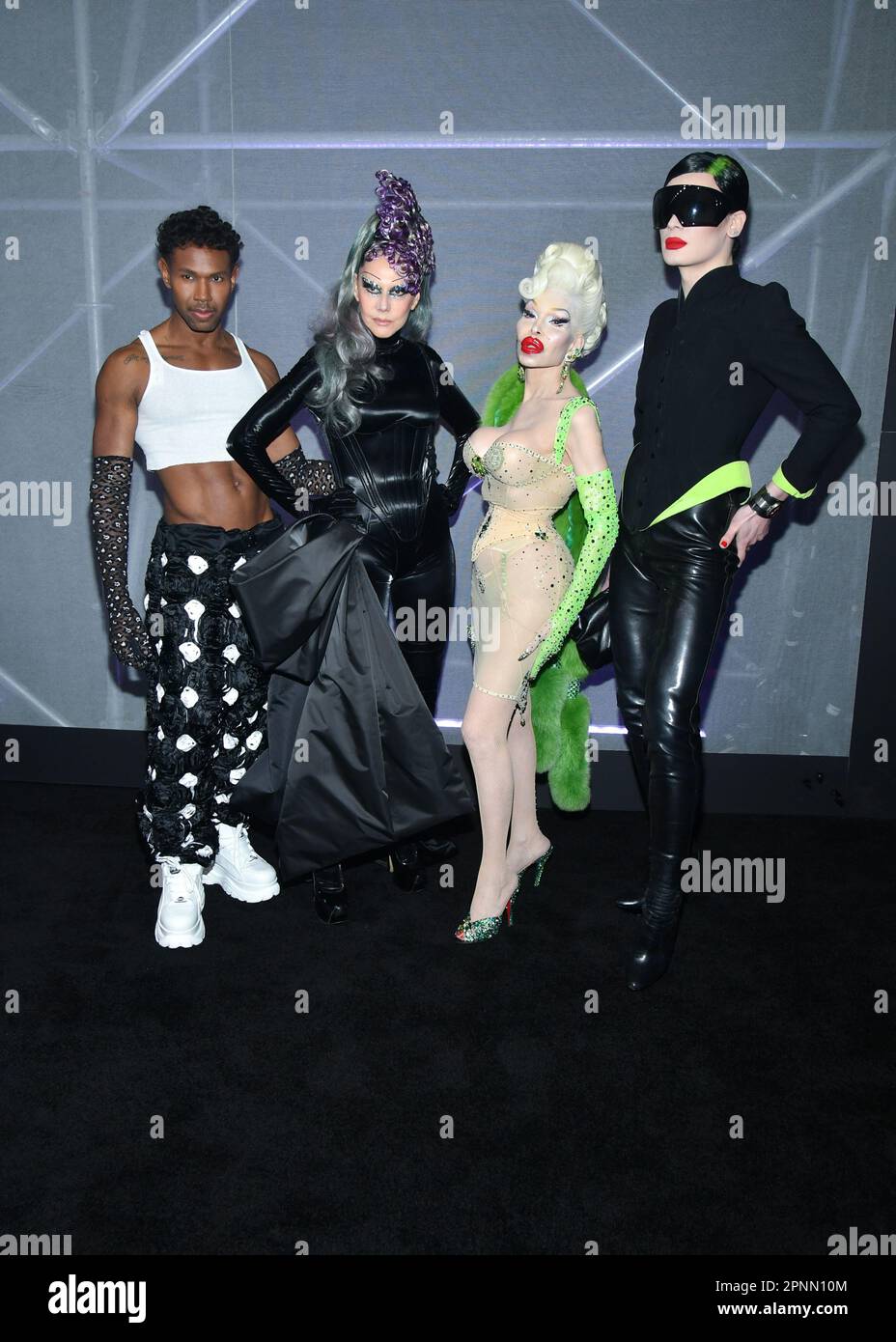 Susanne Bartsch (R), Amanda Lepore (2R) and guests Stock Photo