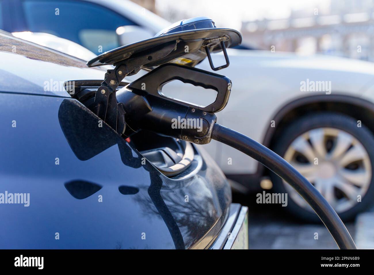 Charging station for electric cars. Types and connectors of ports for