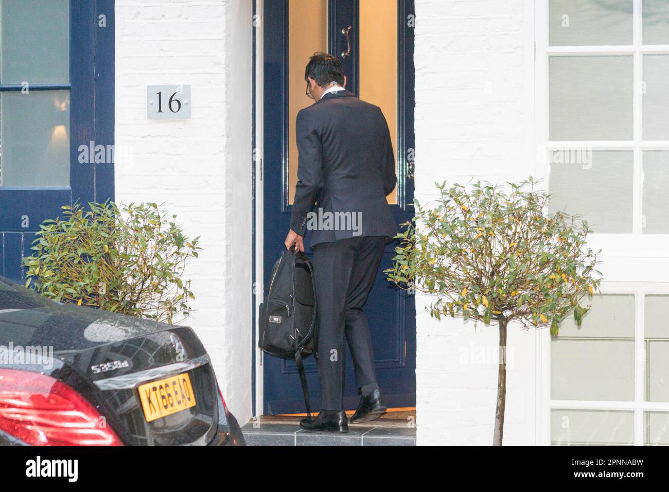 [ColSa0001284]  Former Chancellor Rishi Sunk MP goes to work in the morning from his Kensington home.   Image shot on 17th Oct 2022.  © Belinda Jiao Stock Photo