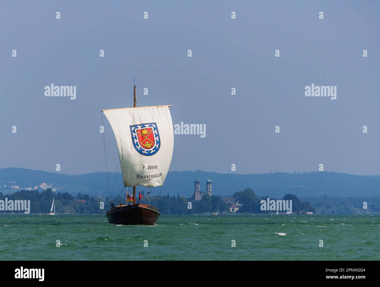Historic barge, replica, the laedine St. Jodok sailing on Lake Constance off Friedrichshafen, Baden-Wuerttemberg, Germany Stock Photo