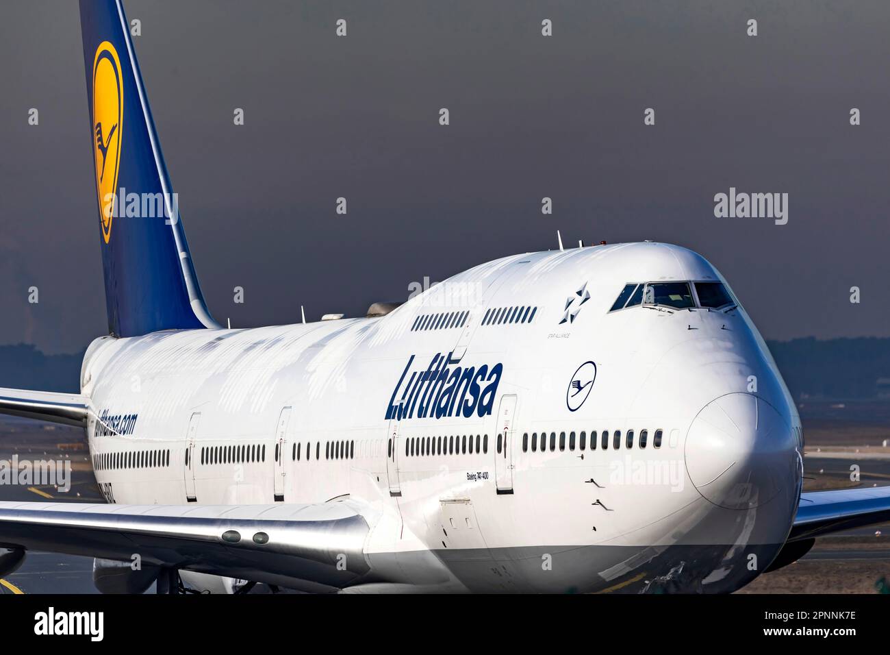 Boeing 747-400, Jumbo Jet, of the airline Lufthansa, airport, Frankfurt am Main, Hesse, Germany Stock Photo