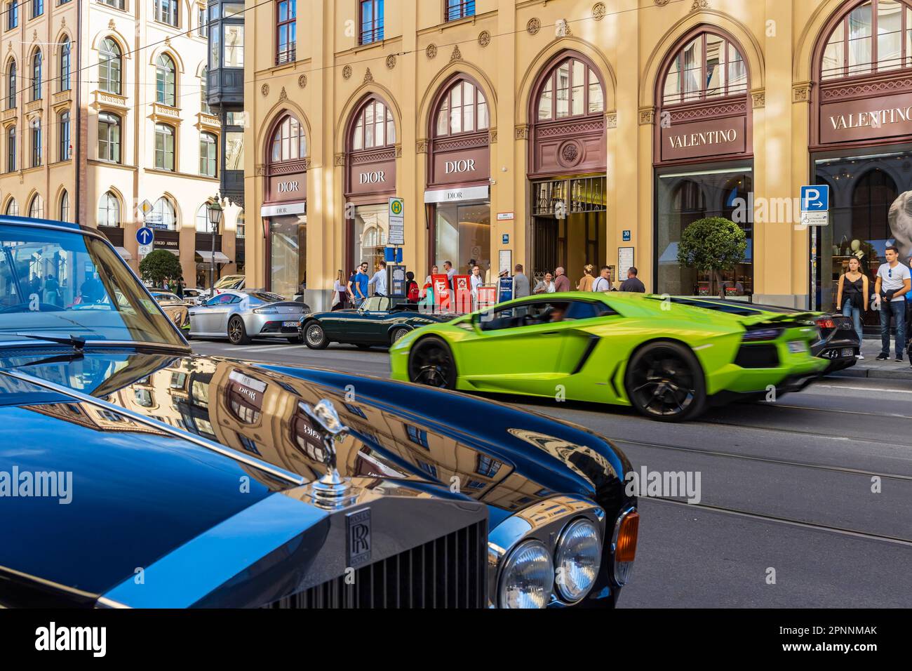 Exclusive shopping street Maximilianstrasse, luxury vehicles, Lehel district, Munich, Bavaria