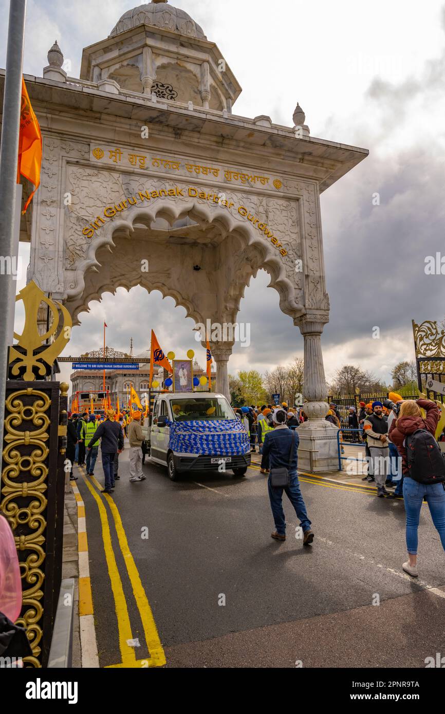 Vaisakhi parade just about to leave the Siri Guru Nanak Darbar Gurdwara, Gravesend Kent Stock Photo