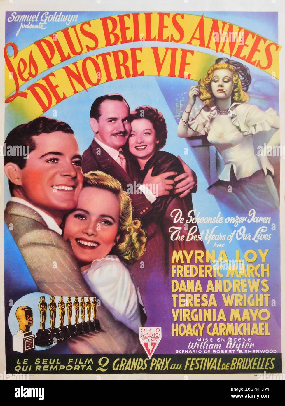FREDRIC MARCH MYRNA LOY DANA ANDREWS TERESA WRIGHT and VIRGINIA MAYO in THE BEST YEARS OF OUR LIVES / LES PLUS BELLES ANNEES DE NOTRE VIE 1946 director WILLIAM WYLER novel MacKinlay Kantor screenplay Robert E. Sherwood music Hugo Friedhofer Samuel Goldwyn Productions / RKO Radio Pictures Stock Photo