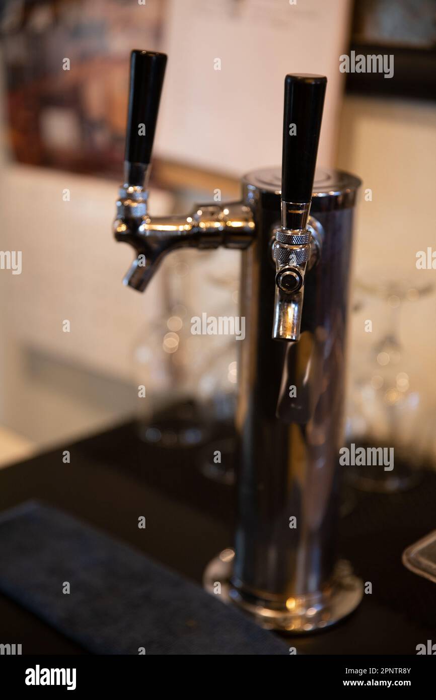 Duo beer tap not pouring at a bar Stock Photo Alamy