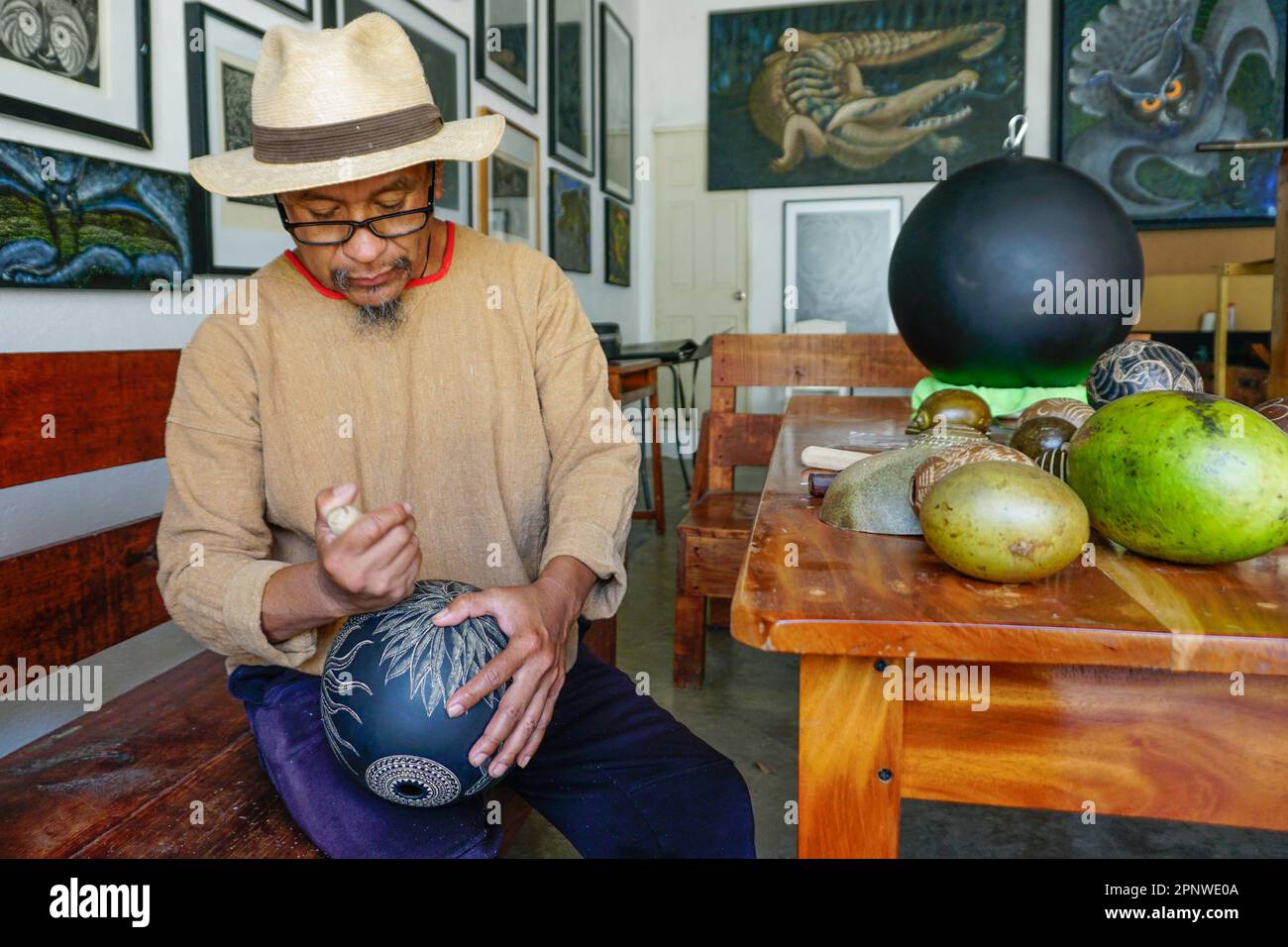 Oaxaca Instruments Jicara gourd hi-res stock photography and images - Alamy
