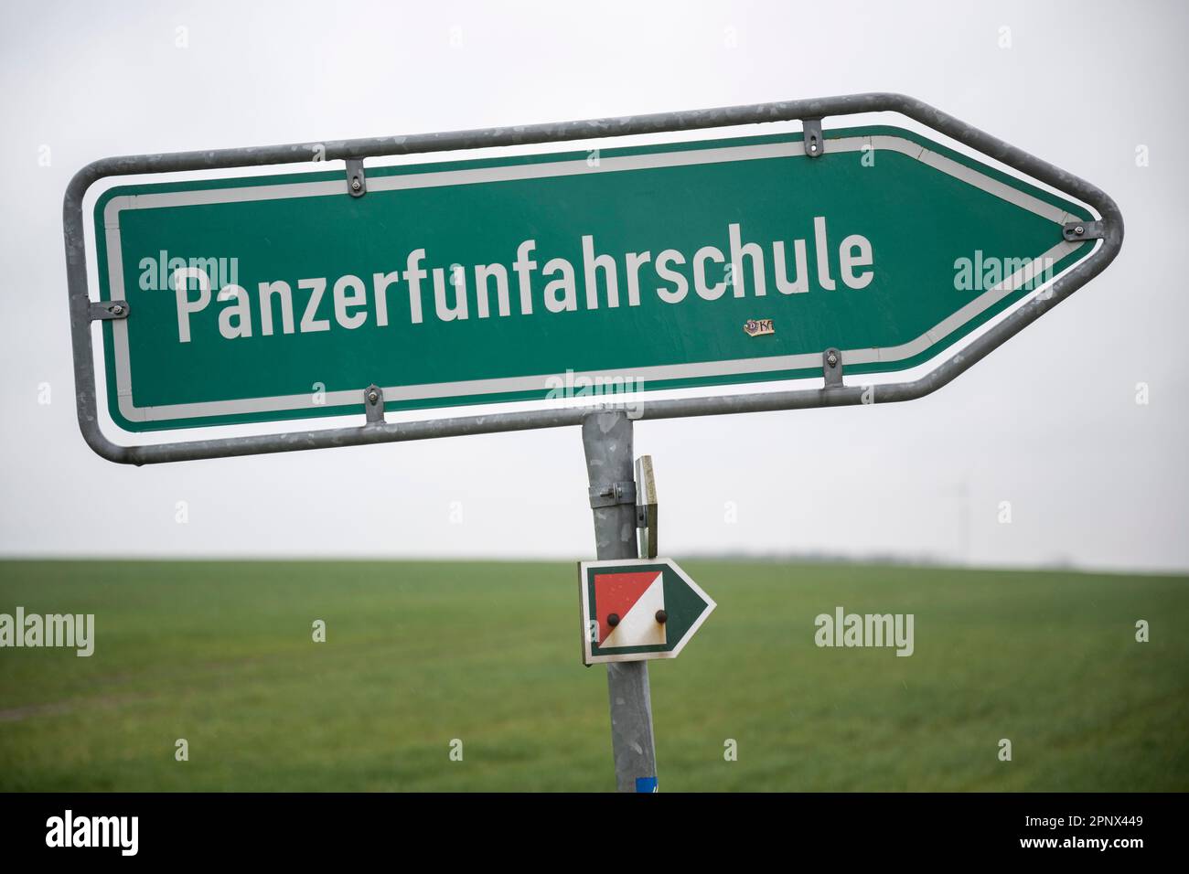 PRODUCTION - 15 April 2023, Brandenburg, Steinhöfel: A road sign 'Panzerfunfahrschule'. Civilians can drive former military vehicles on the grounds of the Heyse Tank Driving School. Photo: Hannes P. Albert/dpa Stock Photo