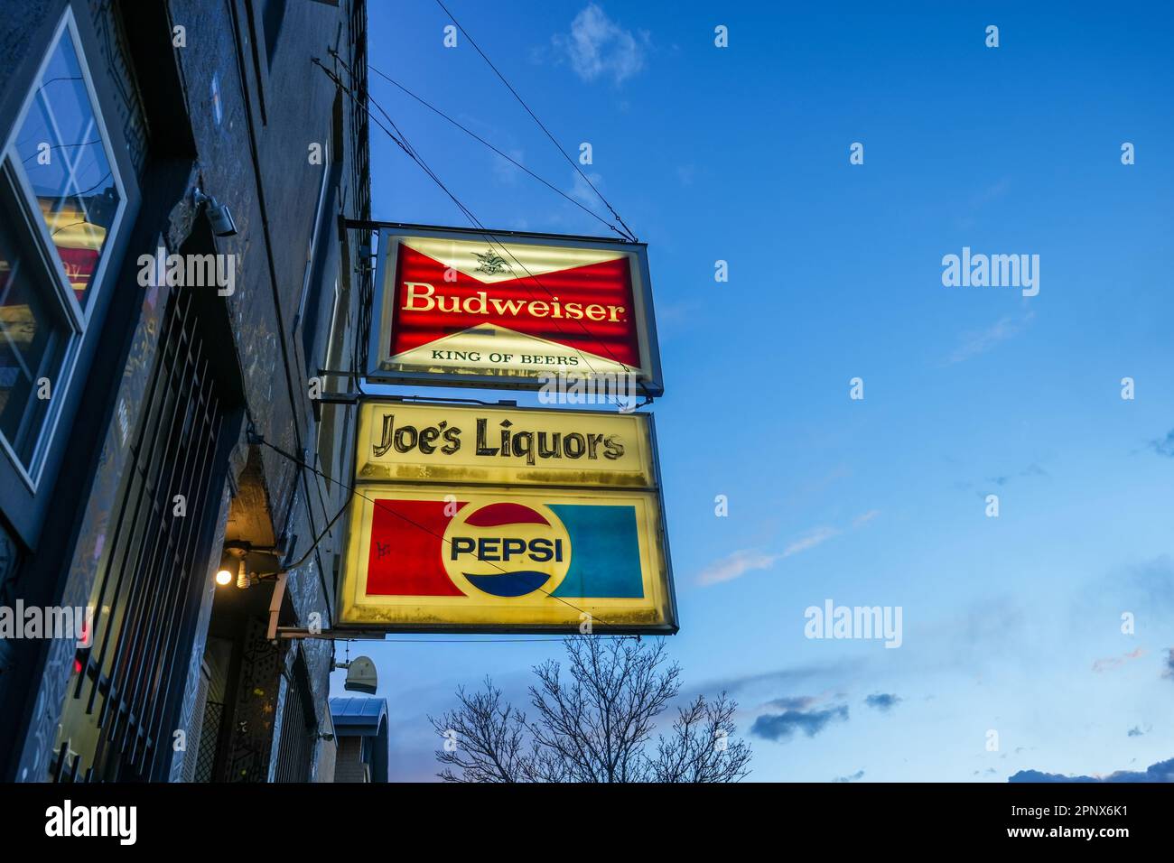 Bud and joes hires stock photography and images Alamy