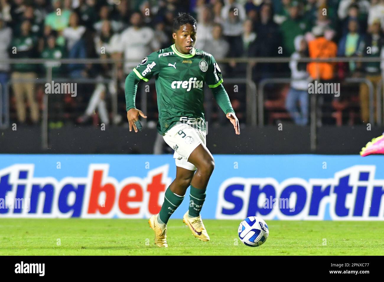 April 20, 2023, SÃ£o Paulo, Sao Paulo, Brazil, Brazil: SAO PAULO, BRAZIL - APRIL 20: Endrick drives the ball during the match between Palmeiras and Cerro PorteÃ±o as part of Group C of The Conmebol Libertadores 2023 at Morumbi Stadium on April 20, 2023, in SÃ£o Paulo, Brazil. (Credit Image: © Leandro Bernardes/PX Imagens via ZUMA Press Wire) EDITORIAL USAGE ONLY! Not for Commercial USAGE! Stock Photo