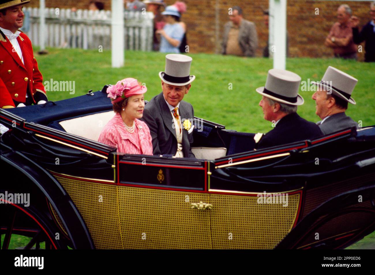 Royal ascot queen enclosure hi-res stock photography and images - Alamy
