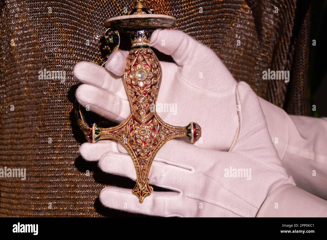 An indian tulwar hi-res stock photography and images - Alamy