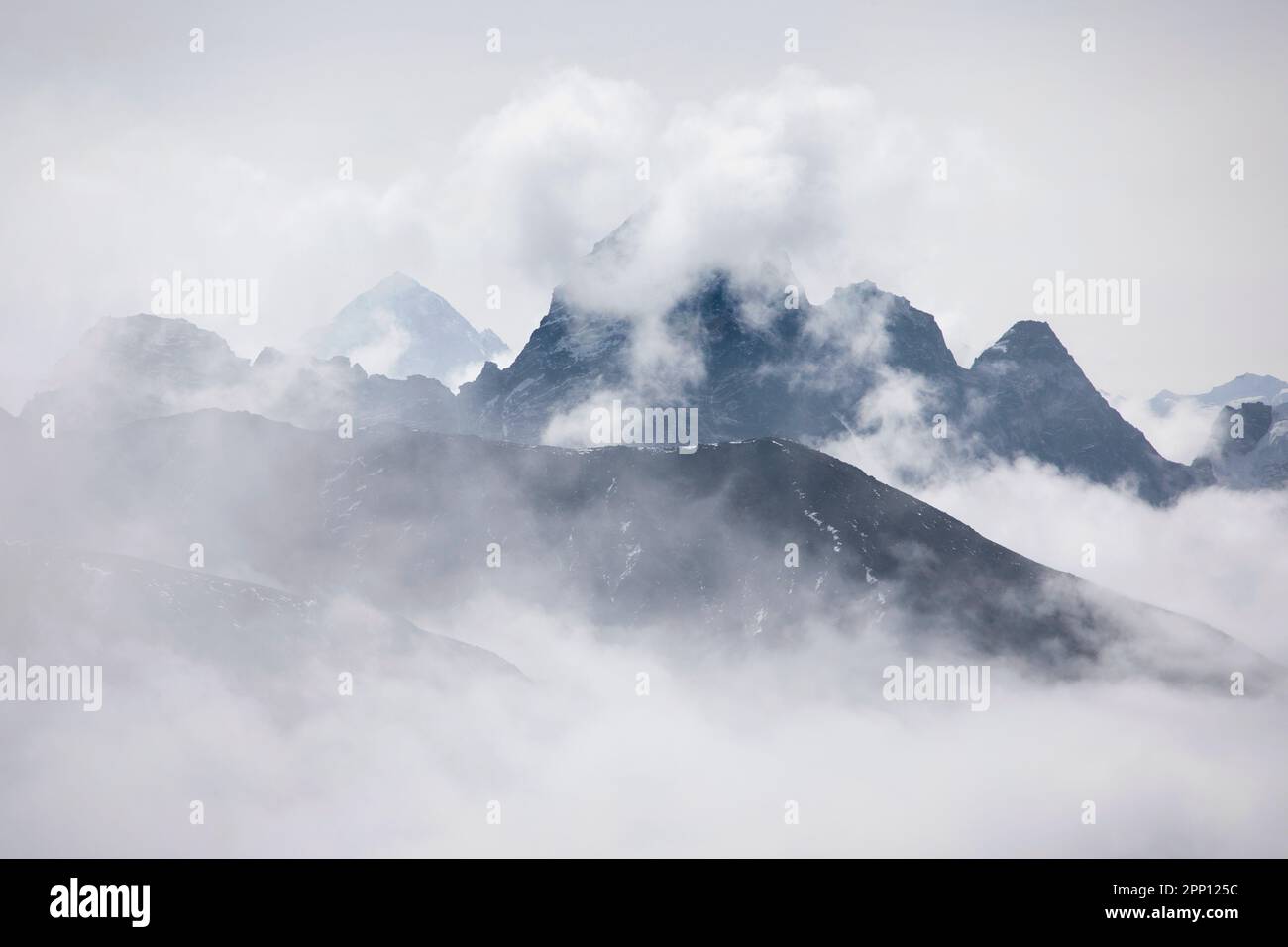 Mount everest border hi-res stock photography and images - Alamy
