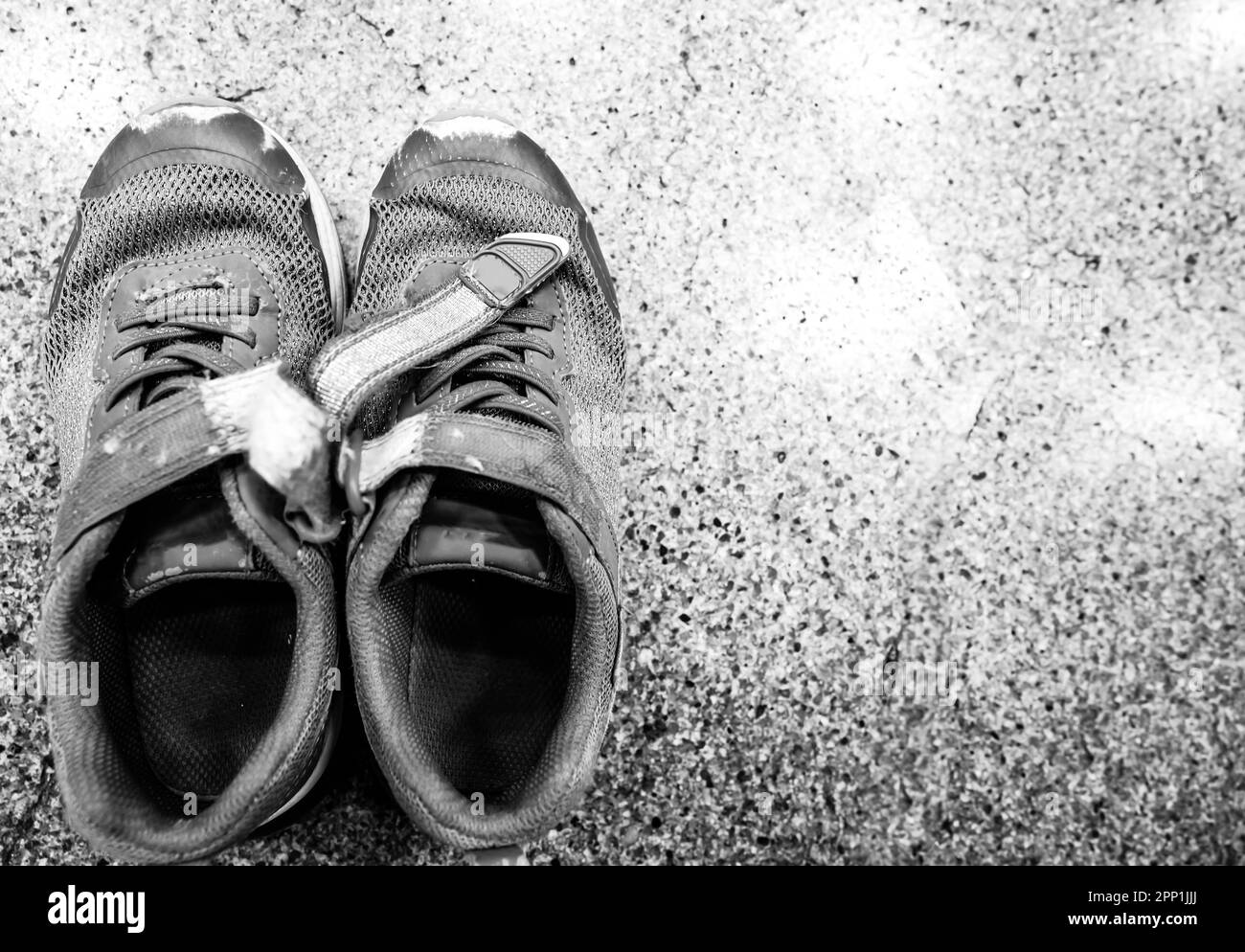 Sneaker Broken Black And White Stock Photos Images Alamy sneaker-broken-black-and-white-stock-photos-images-alamy