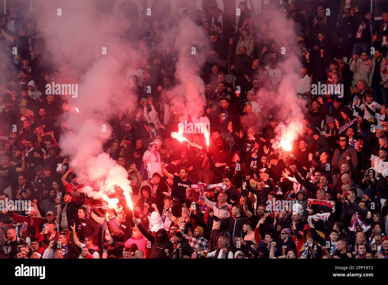 Hajduk Split training watched by 3,000 rowdy fans with flares and