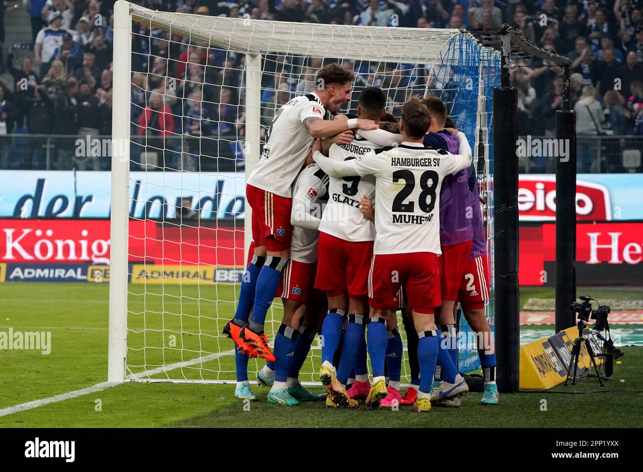 Hamburg, Germany. 21st Apr, 2023. Soccer: 2nd Bundesliga, Matchday 29, Hamburger  SV - FC St. Pauli at