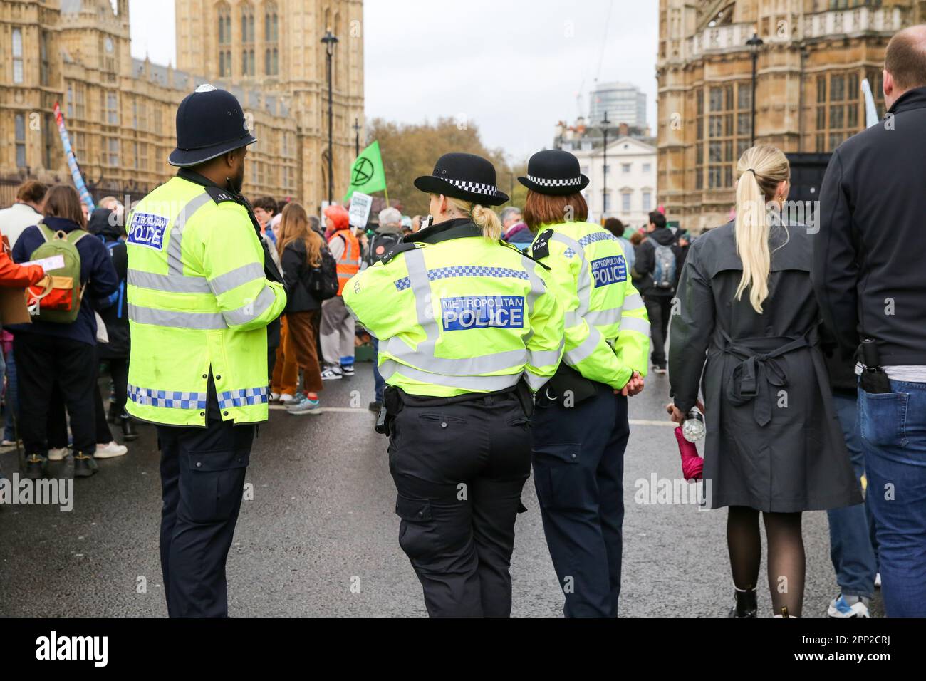 London, UK. 21st Apr, 2023. Police officers are seen looking at the ...