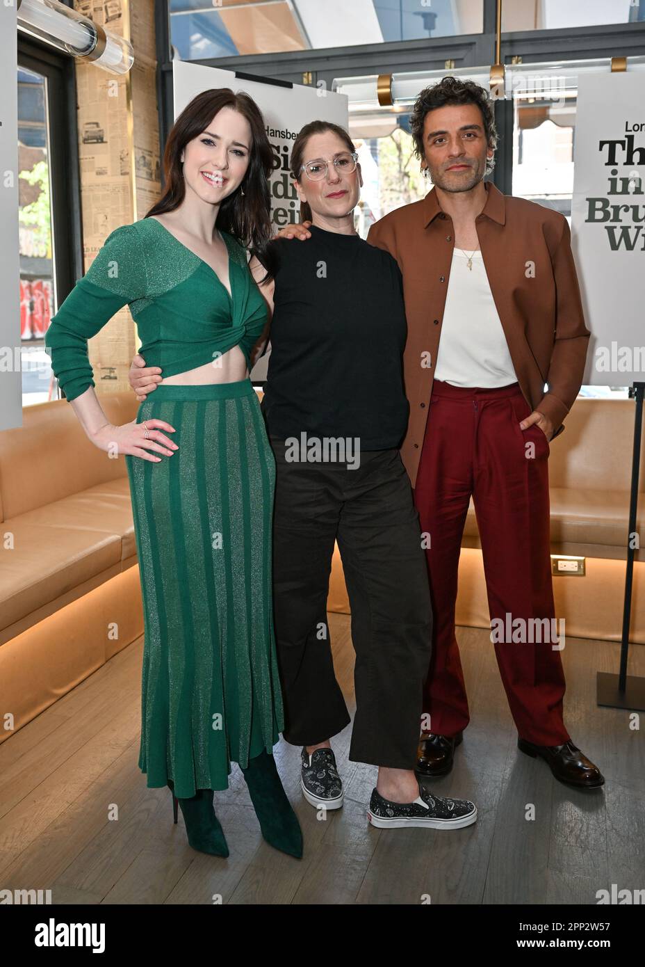 Rachel Brosnahan, Anne Kauffman and Oscar Issac attend 'The Sign In Sidney Brustein's Window' Cast Photo Call at Figaro on April 21, 2023 in New York Stock Photo