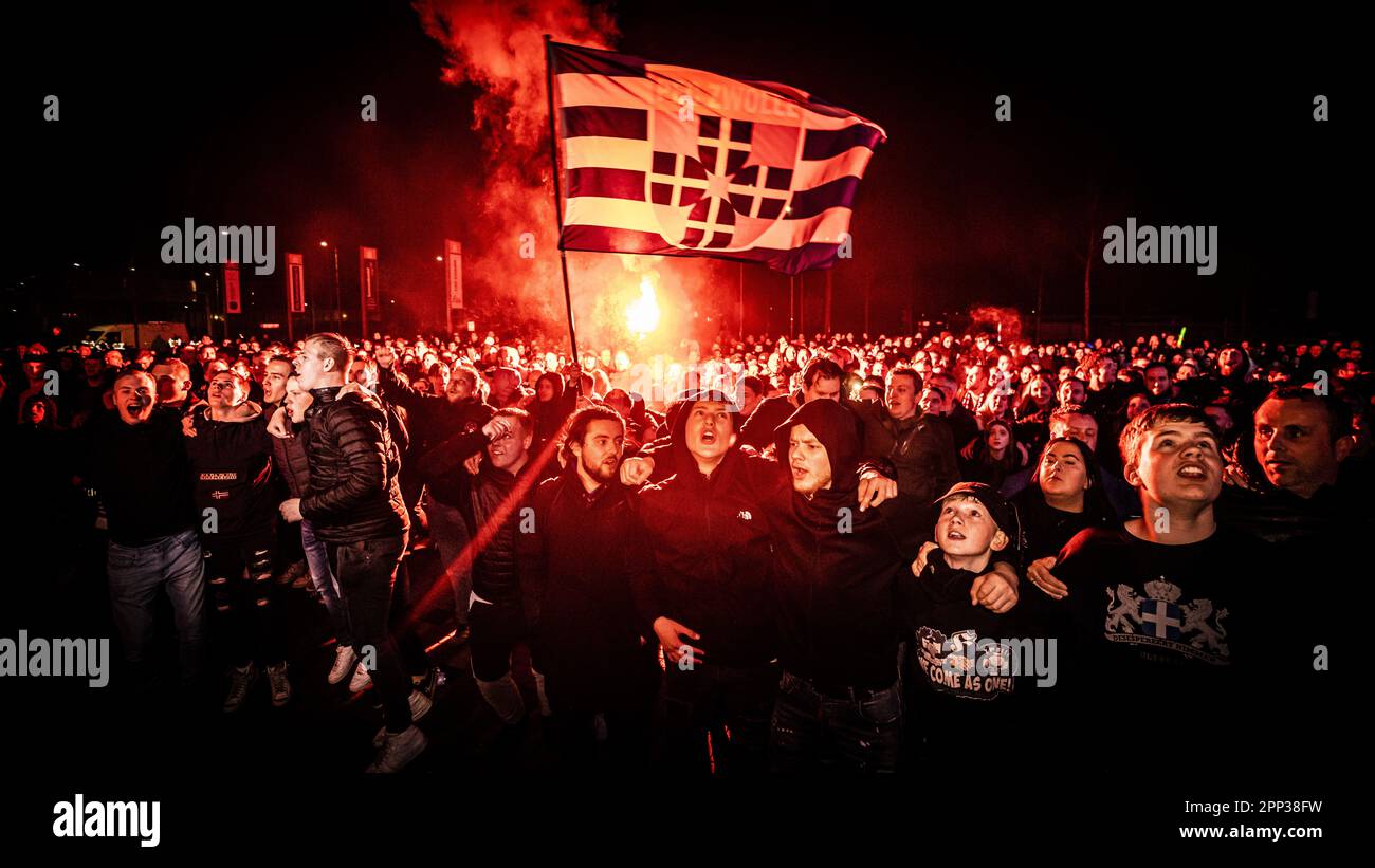 ZWOLLE Supporters of PEC Zwolle the players of the club at