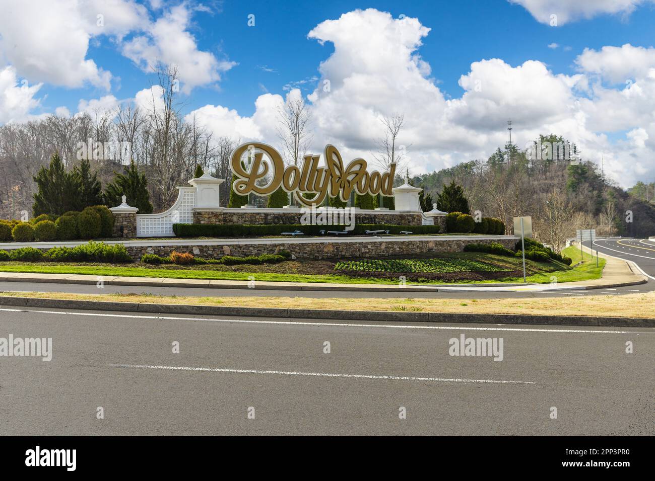 Pigeon Forge, TN - March 2022: Dollywood sign near the entrance to the theme park in Pigeon Forge, TN. Stock Photo