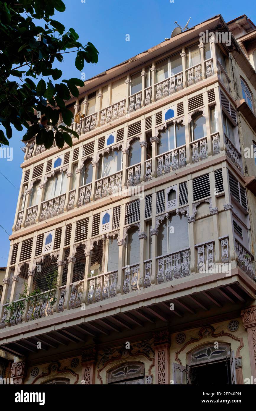 A traditional-style early 20th century building in Fort area, Mumbai, India Stock Photo