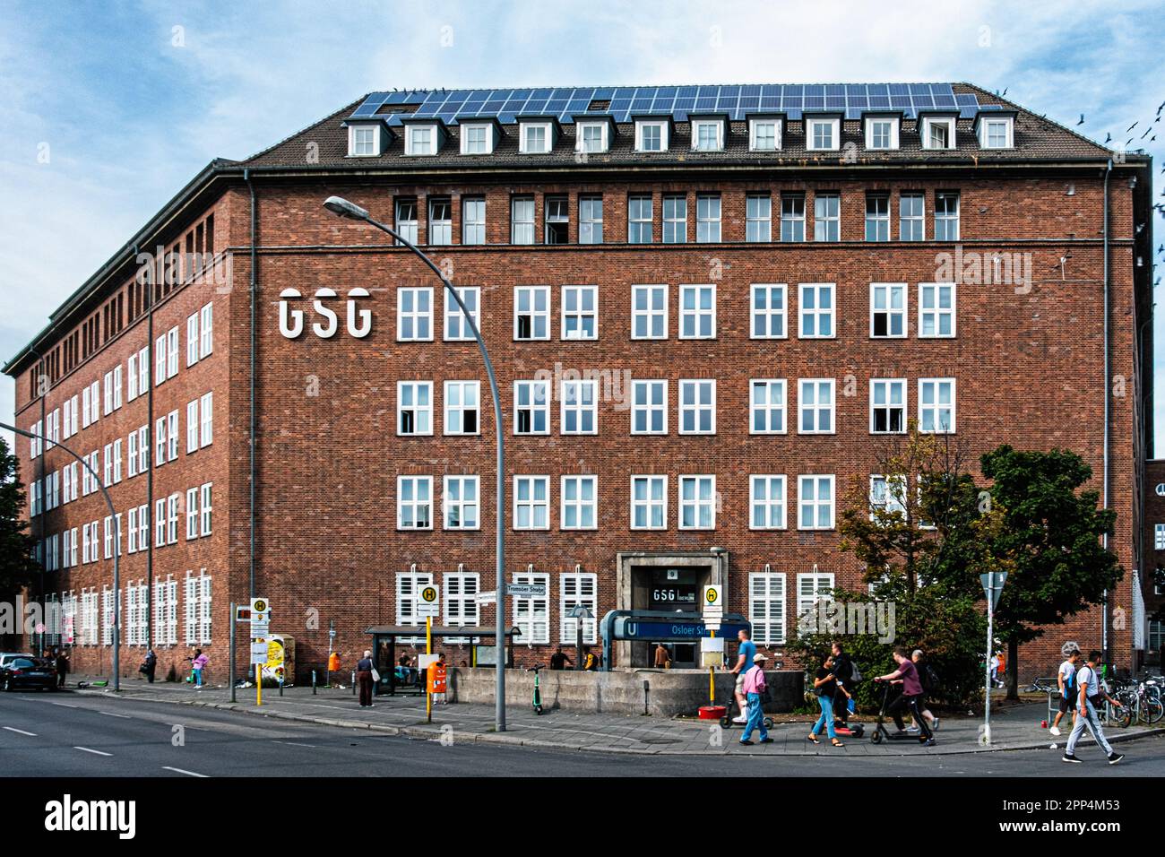 GSG-Hof, Schwedenstrasse 9, Gesundbrunnen-Mitte, Berlin. Former AEG-Telefunken factory, Brick building built 1941 Stock Photo