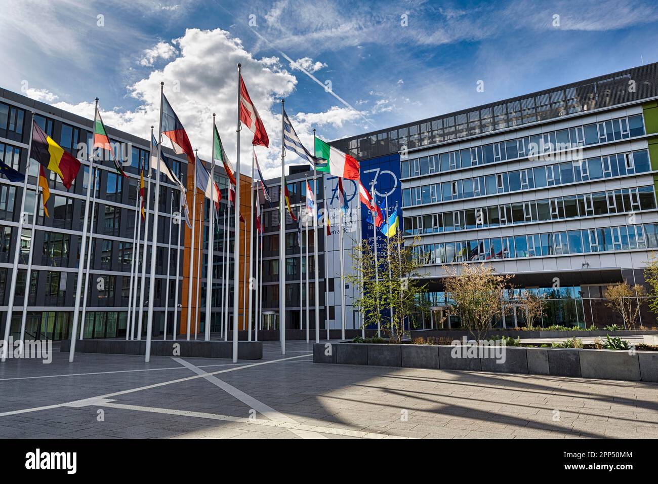 European Parliament, EU Parliament, Flags of European countries and Ukraine, Konrad Adenauer Complex, Sunbeams, European Quarter Kirchberg Plateau Stock Photo