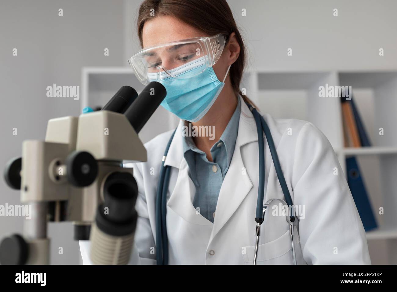Doctor wearing face mask hospital Stock Photo Alamy