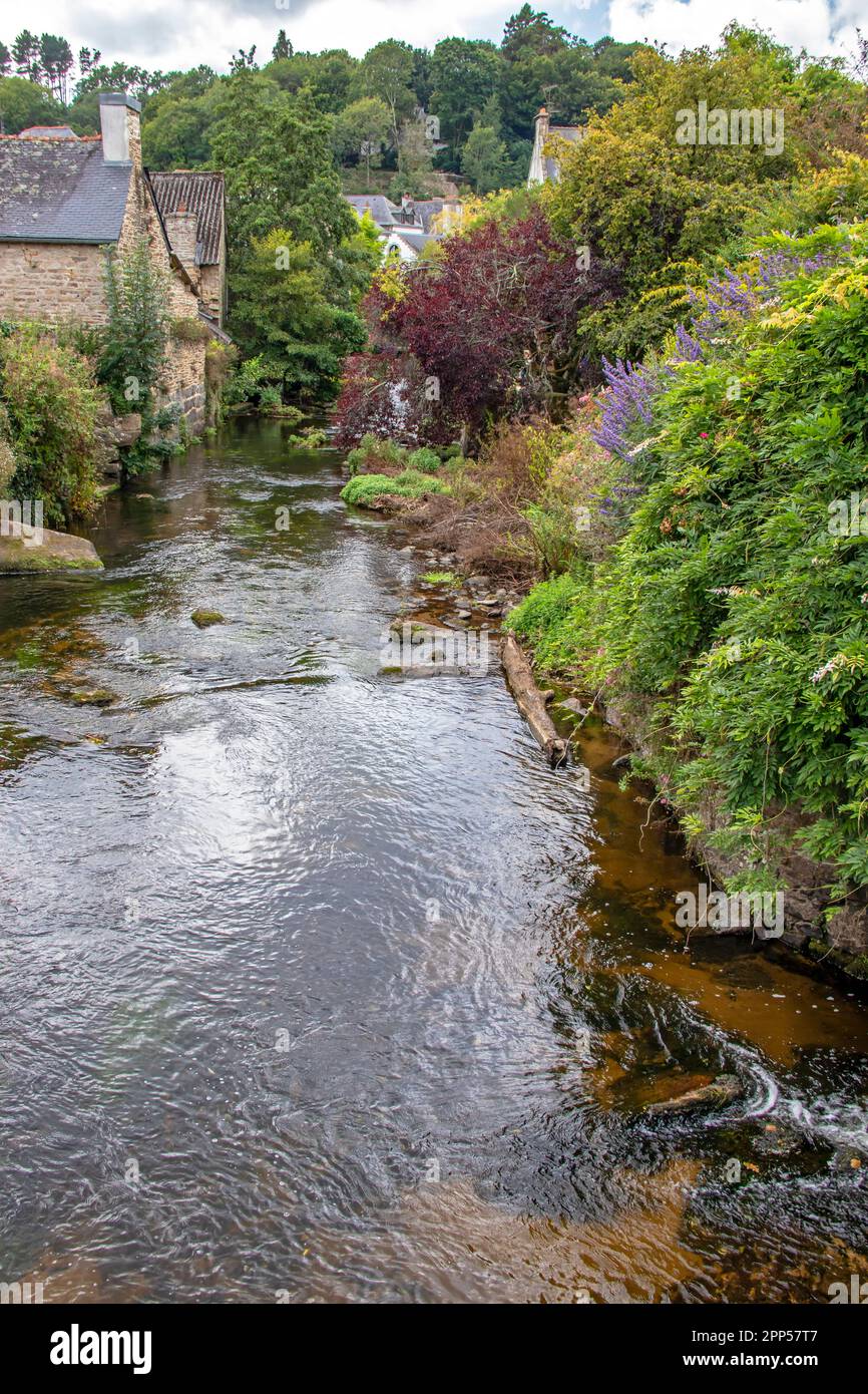 Pont-Aven. The coastal river Aven at 