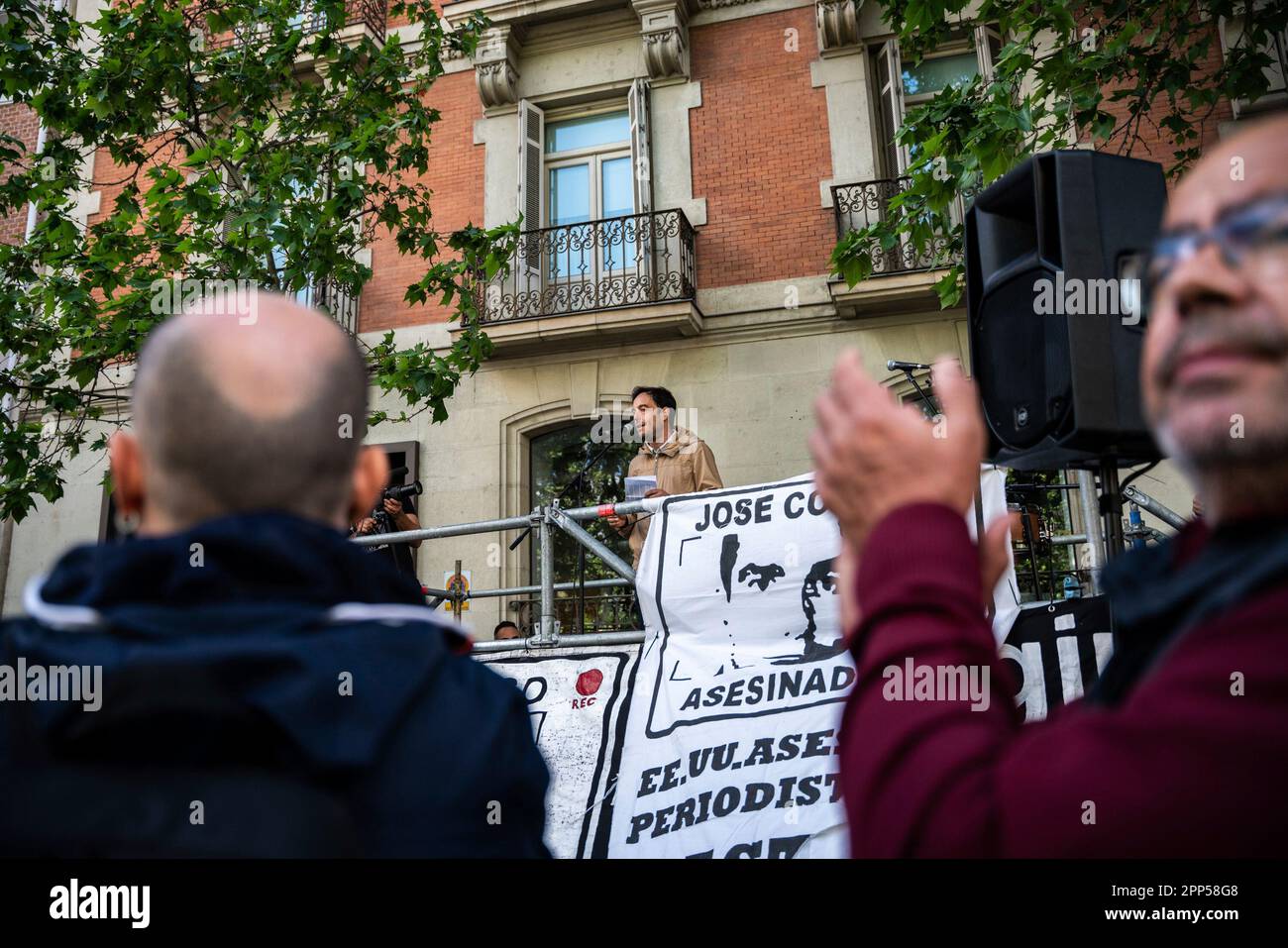 Family and friends of José Couso demand one more year "investigation